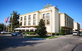 Parish Hotel